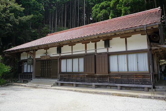 長泉寺の本堂
