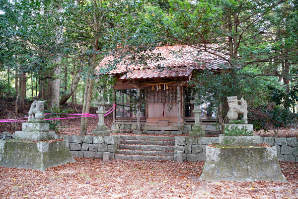三河内・白鳥神社